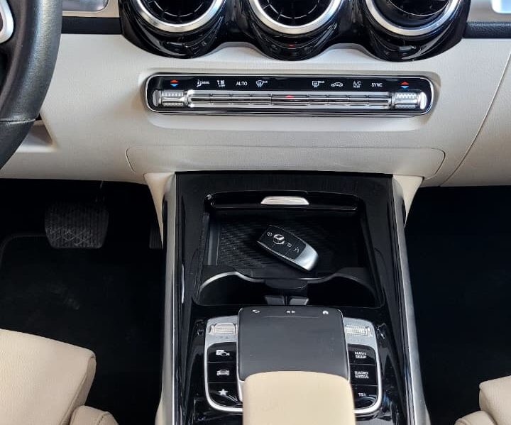 
								MERCEDES-BENS GLB 200 PROGRESSIVE 1.3 TB FLEX full									