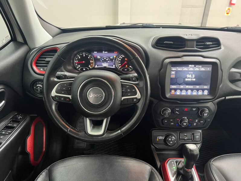 
								RENEGADE TRAILHAWK 2.0 TURBO DIESEL 4X4 AUTOMÁTICO full									