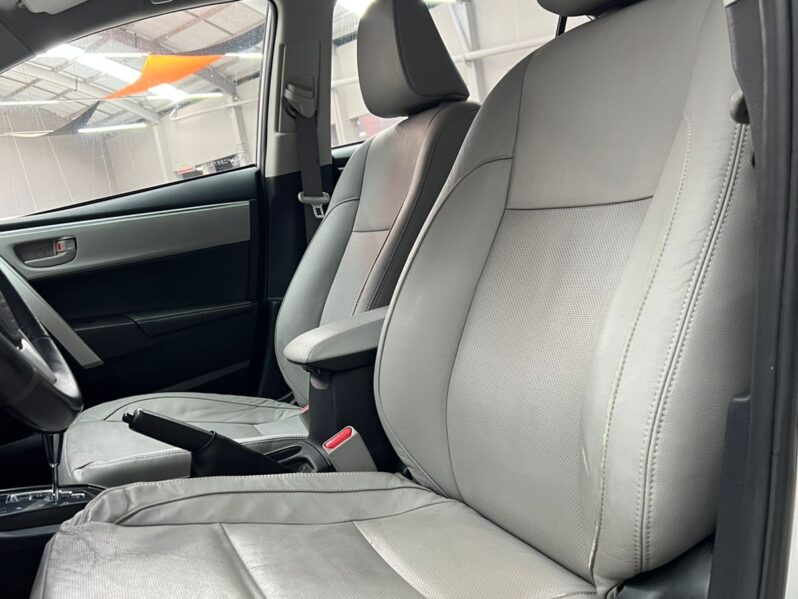 
								Toyota Corolla 2.0 XEi Multi-Drive S (Flex) 2015 full									