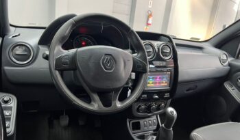 
									Renault Duster Oroch 1.6 16V SCe Dynamique (Flex) 2016 full								