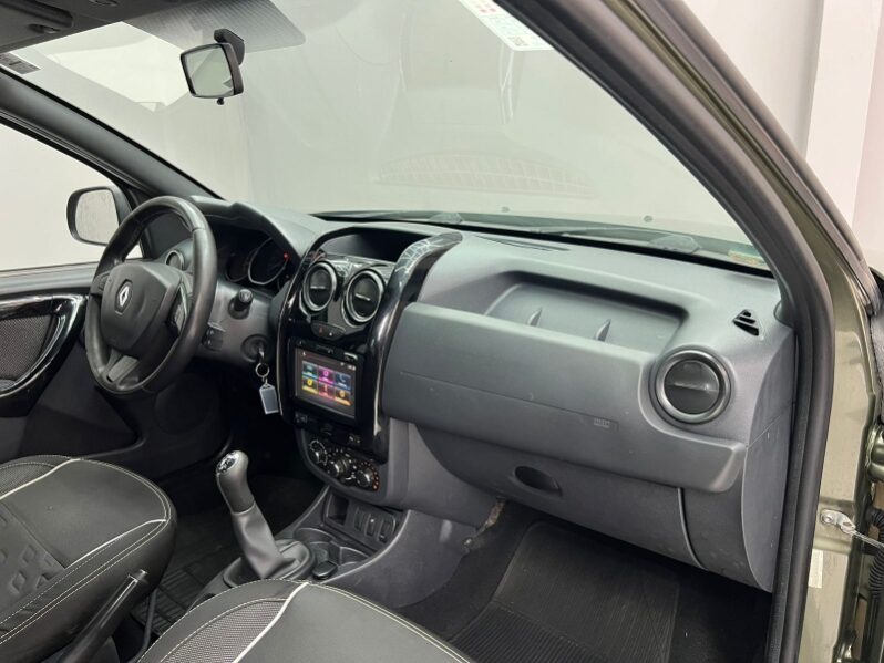 
								Renault Duster Oroch 1.6 16V SCe Dynamique (Flex) 2016 full									