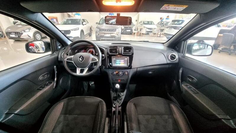 
								Renault Logan Zen 1.0 2025 full									
