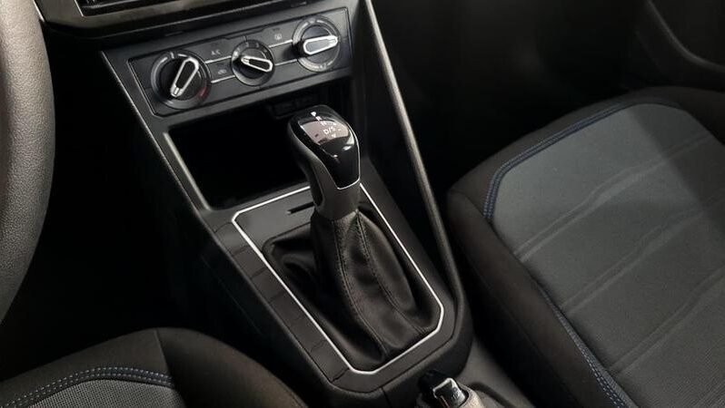 
								Volkswagen Nivus Comfortline 200 TSI 2024 full									