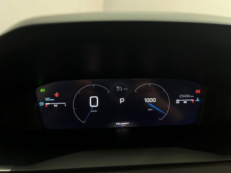 
								Peugeot 2008 Active 1.0 turbo 2025 full									