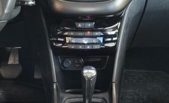 
									Peugeot 2008 Griffe 1.6 16V (Aut) (Flex) 2016 full								