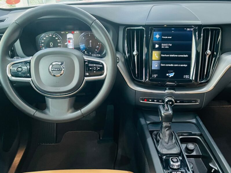 
								Volvo XC60 2.0 D5 Momentum 4WD 2019 full									