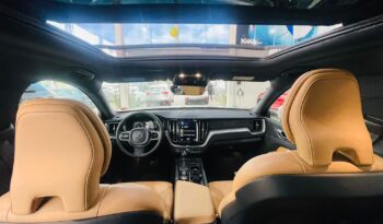 
									Volvo XC60 2.0 D5 Momentum 4WD 2019 full								