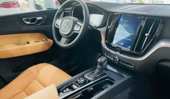 
									Volvo XC60 2.0 D5 Momentum 4WD 2019 full								
