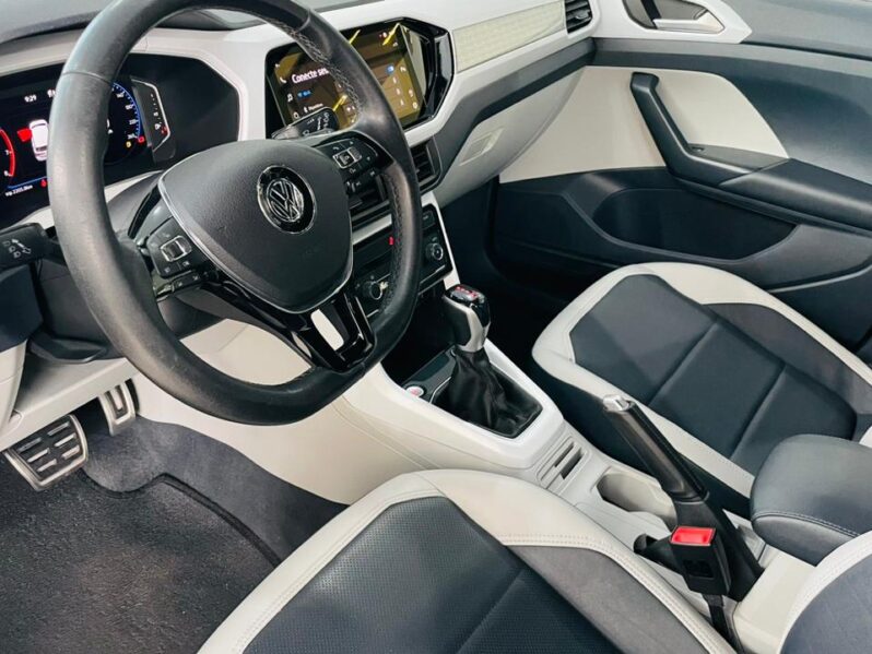 
								Volkswagen T-Cross 1.4 TSI Highline (Aut) (Flex) 2021 full									
