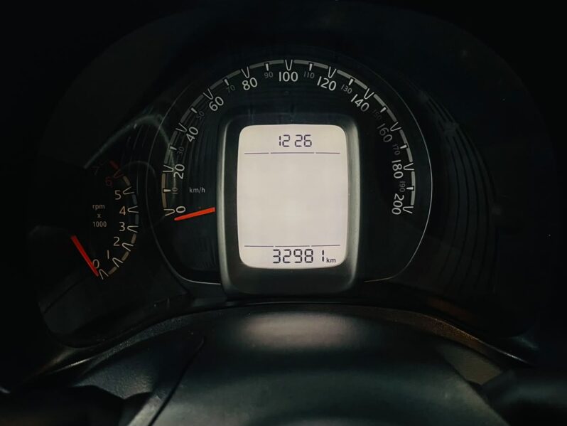 
								Fiat Mobi Like 1.0 2024 full									