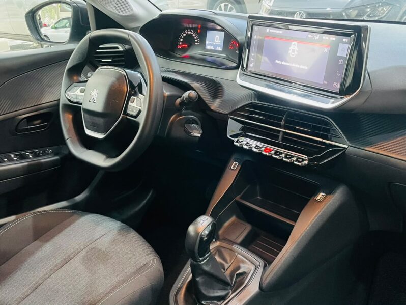 
								Peugeot 208 Like 1.0 2024 full									