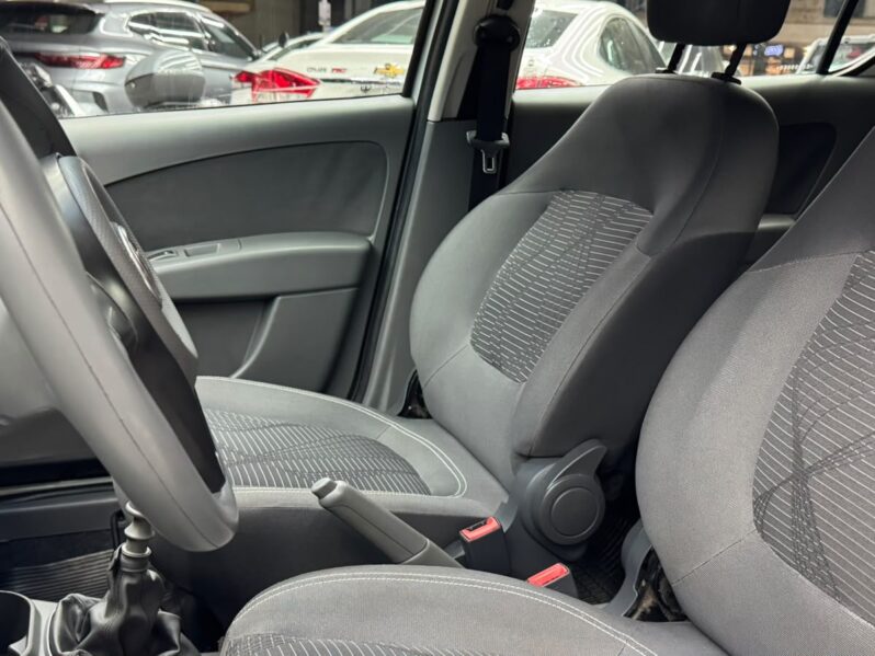 
								Fiat Palio Attractive 1.4 8V (Flex) 2014 full									