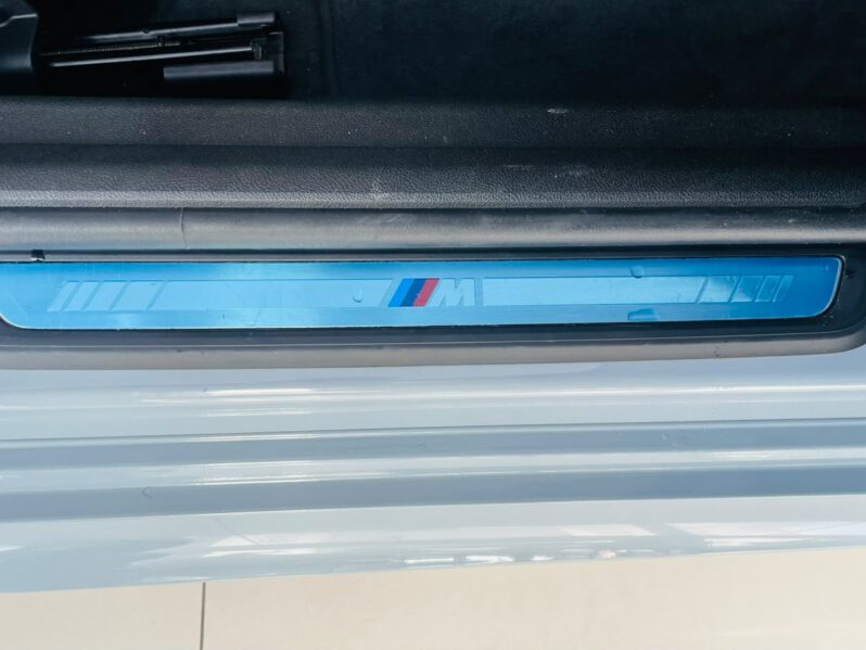 
								BMW 330e M Sport 2.0 Turbo (Aut.) (Híb.) 2023 full									