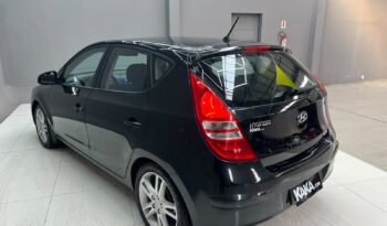 
									Hyundai i30 GLS 2.0 16V 2010 full								