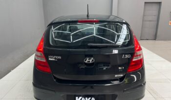 
									Hyundai i30 GLS 2.0 16V 2010 full								