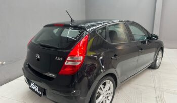 
									Hyundai i30 GLS 2.0 16V 2010 full								