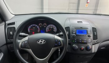 
									Hyundai i30 GLS 2.0 16V 2010 full								