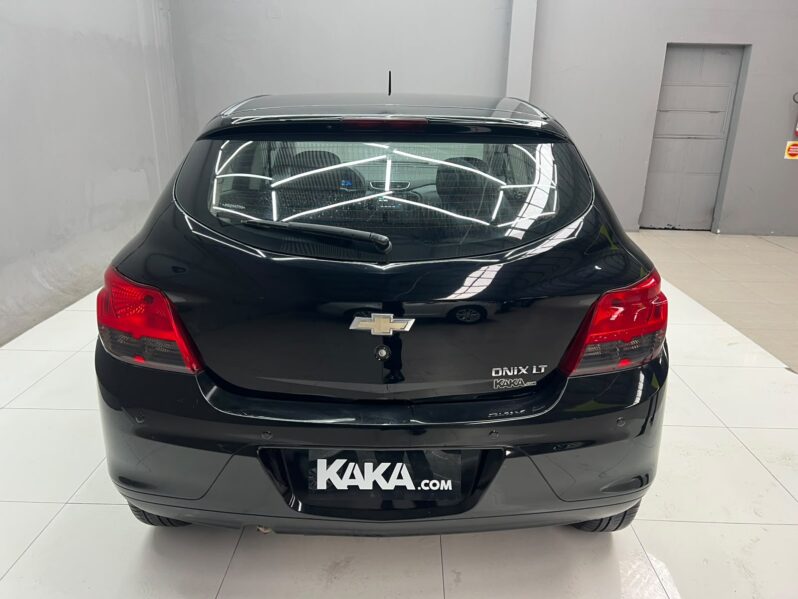 
								Chevrolet Onix 1.4 LT SPE/4 (Aut) 2015 full									