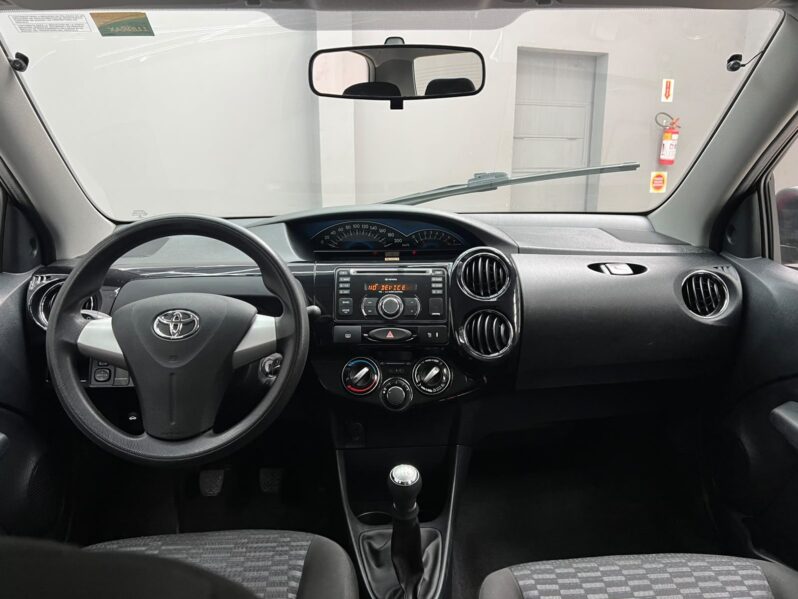 
								Toyota Etios Sedan XS 1.5 (Flex) 2014 full									