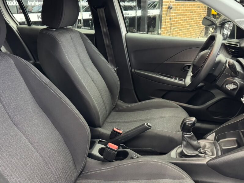 
								Peugeot 208 Like 1.0 2024 full									