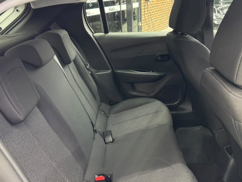 
								Peugeot 208 Like 1.0 2024 full									