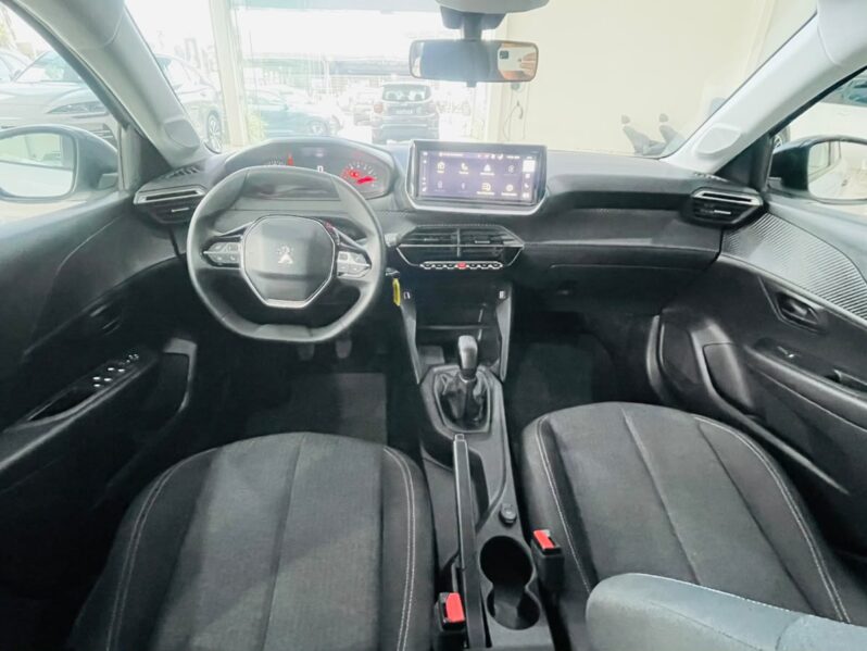 
								Peugeot 208 Like 1.0 2024 full									
