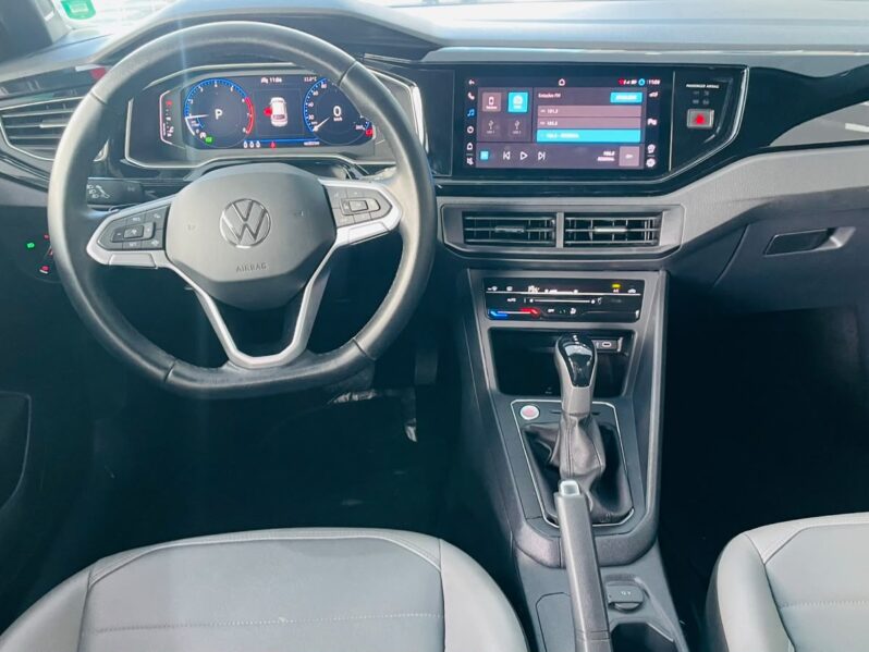 
								Volkswagen Nivus Highline 200 TSI 2023 full									