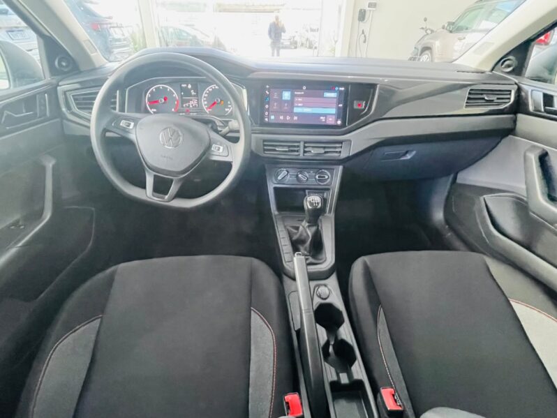 
								Volkswagen Polo Track 1.0 Flex 12V 5p 2025 full									