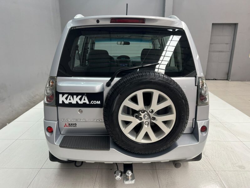 
								Mitsubishi Pajero TR4 2.0 16V 4×4 (Flex) (Aut) 2011 full									