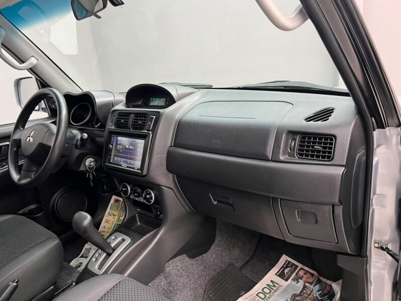 
								Mitsubishi Pajero TR4 2.0 16V 4×4 (Flex) (Aut) 2011 full									