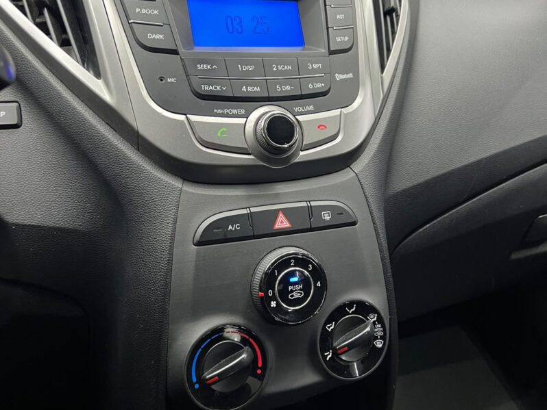 
								Hyundai HB20 1.6 Comfort Plus (Flex) 2015 full									
