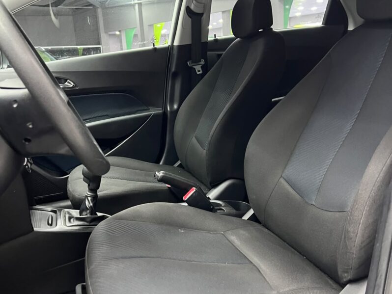 
								Hyundai HB20 1.6 Comfort Plus (Flex) 2015 full									