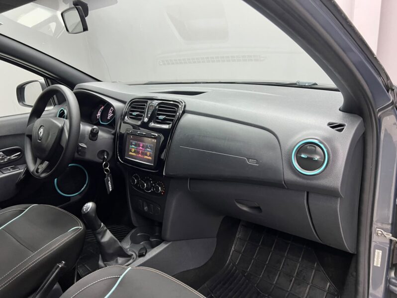 
								Renault Sandero Vibe 1.0 12V SCe (Flex) 2017 full									