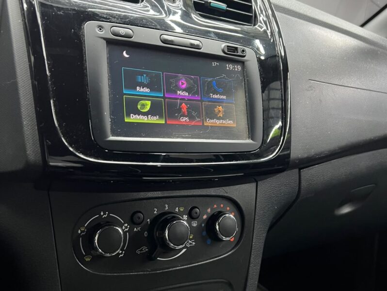 
								Renault Sandero Vibe 1.0 12V SCe (Flex) 2017 full									