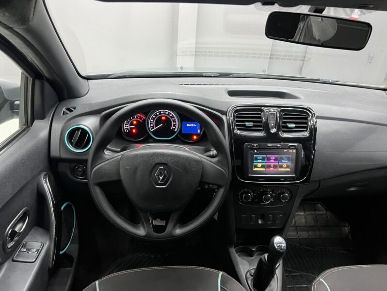 
								Renault Sandero Vibe 1.0 12V SCe (Flex) 2017 full									