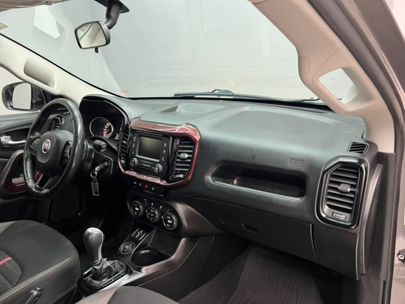 
								Fiat Toro Freedom 1.8 AT6 4×2 (Flex) 2019 full									