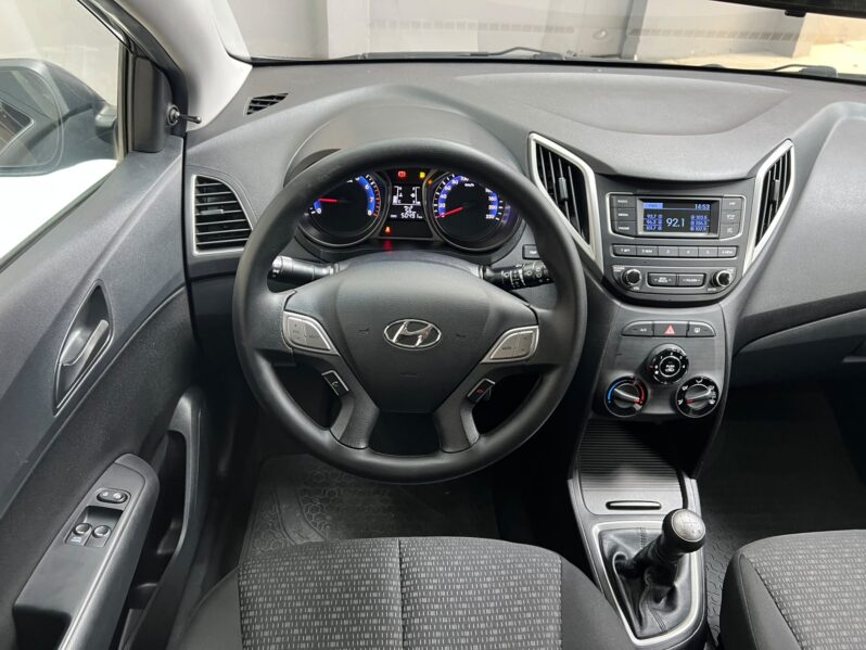 
								Hyundai HB20 1.0 Unique (Flex) 2019 full									