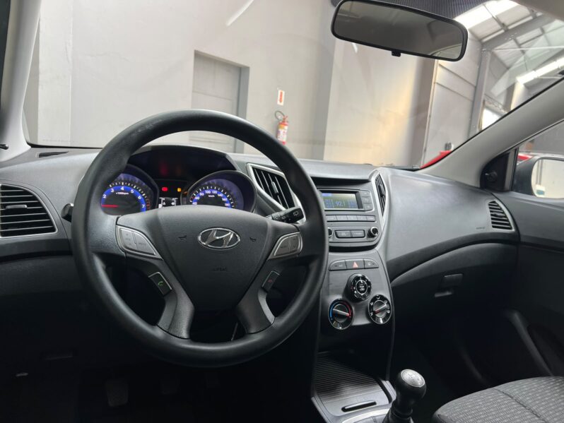 
								Hyundai HB20 1.0 Unique (Flex) 2019 full									