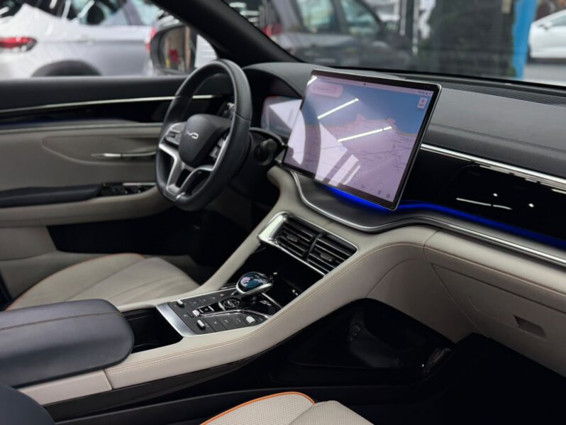 
								BYD Song Plus (Híbrido) 2025 full									