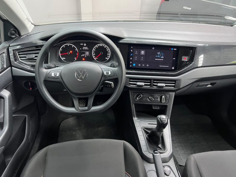 
								Volkswagen Polo Track 1.0 Flex 12V 5p 2025 full									