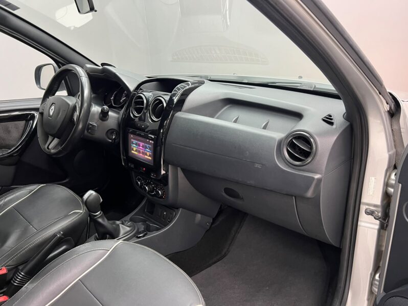 
								Renault Duster Oroch 2.0 16V Dynamique (Aut) (Flex) 2020 full									