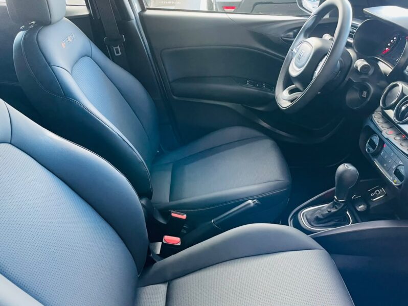 
								Fiat Argo Trekking 1.3 CVT 2024 full									