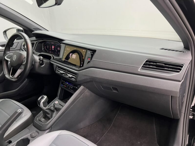 
								Volkswagen Nivus Highline 200 TSI 2024 full									