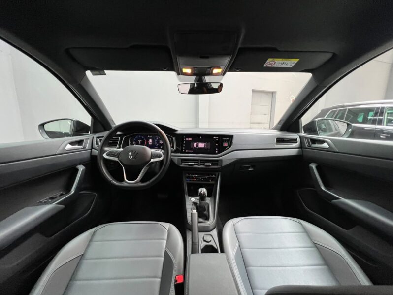 
								Volkswagen Nivus Highline 200 TSI 2024 full									